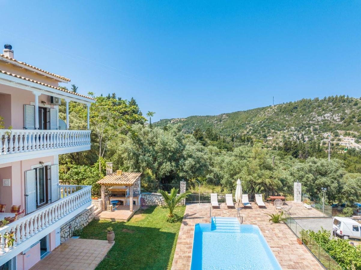 Villa Panorea อาโยส นิกีตัส ภายนอก รูปภาพ
