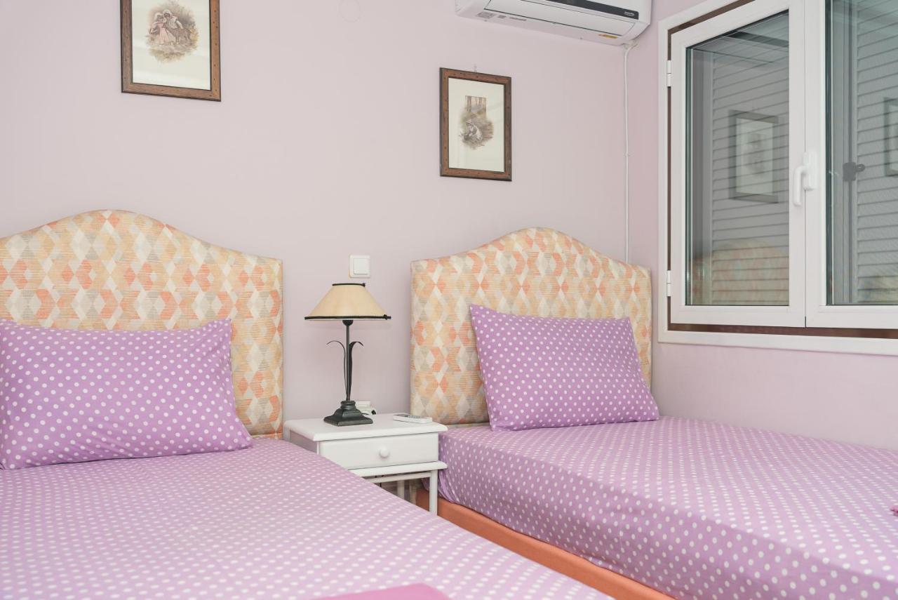 Villa Panorea อาโยส นิกีตัส ภายนอก รูปภาพ