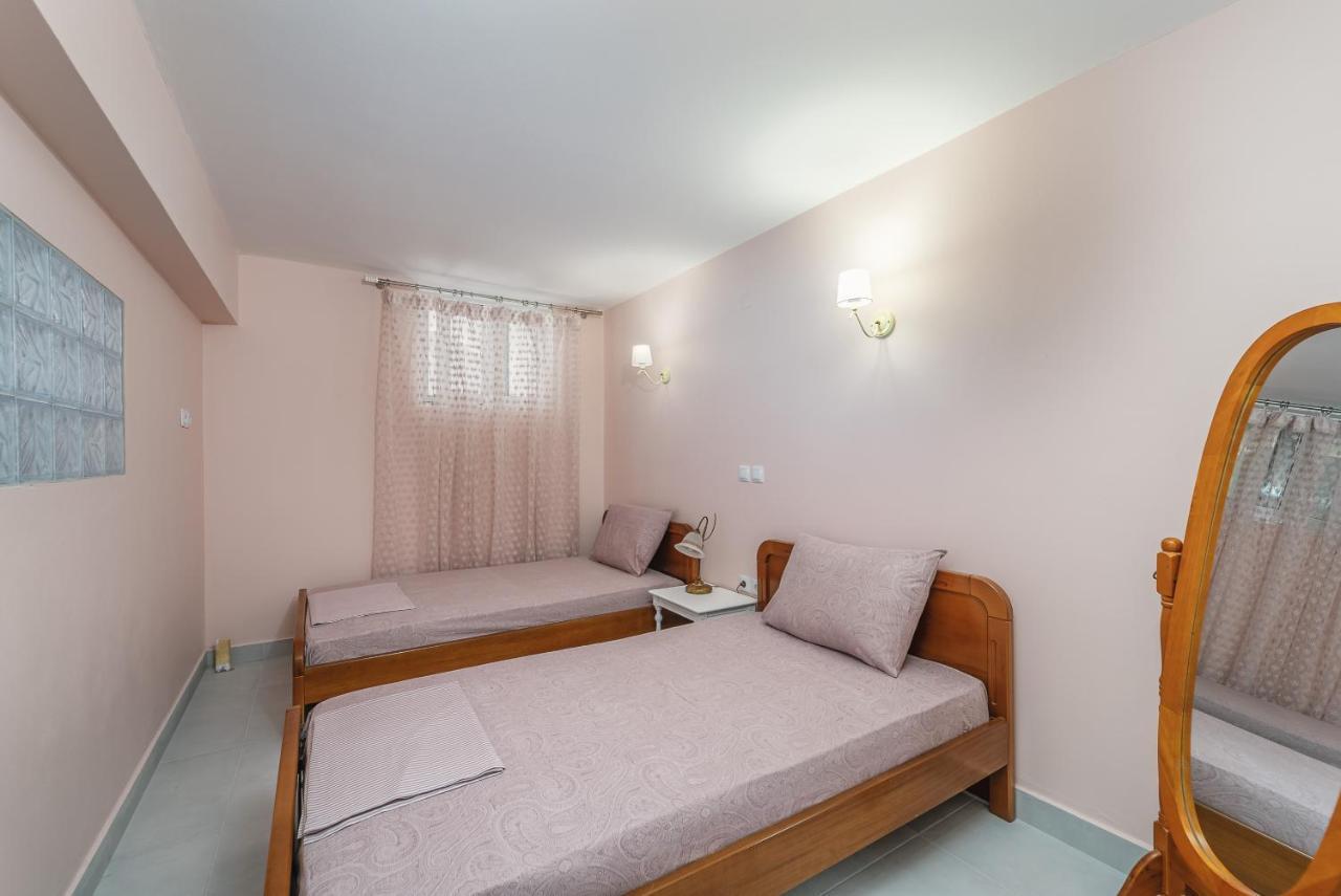 Villa Panorea อาโยส นิกีตัส ภายนอก รูปภาพ